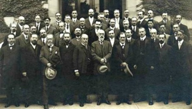 EUA - Importantes nomes da Psicologia se reúnem na comemoração do 20º aniversário da fundação da Universidade Clark.