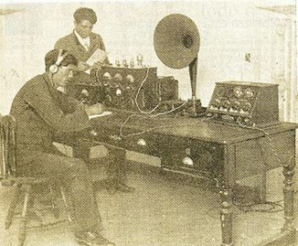 OCHS COMPRA A RÁDIO WQXR