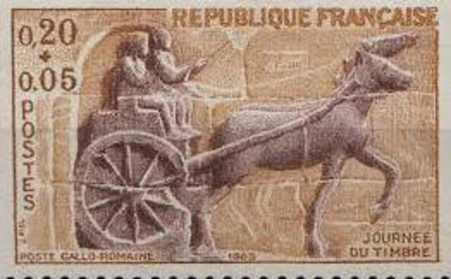 correo por medio de carros con caballos