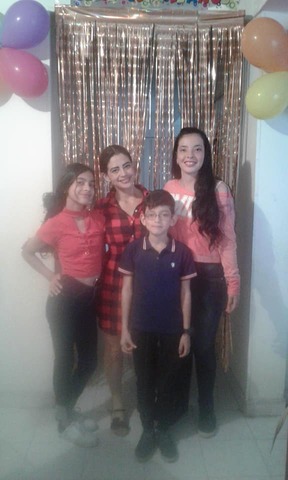 EL  CUMPLE DE MI TIA