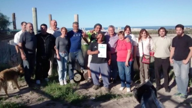 Inicio del programa para productores familiares, provee asistencia técnica y experimentación adaptativa.