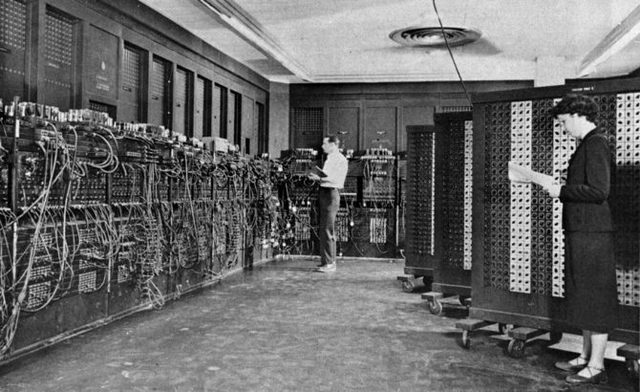 ENIAC nace