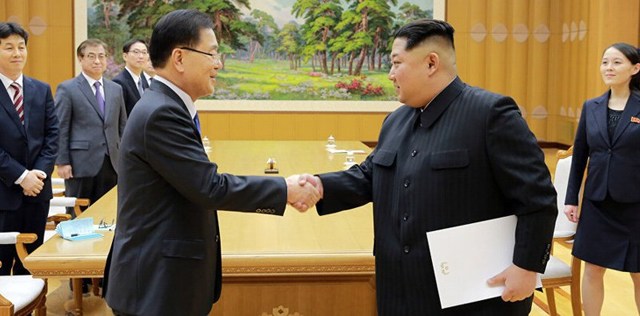 Ambas coreas firman un tratado.