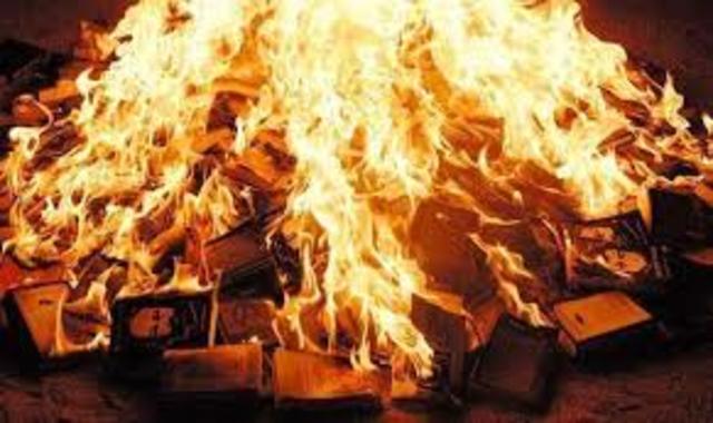 Destrucción de Libros Hebreos