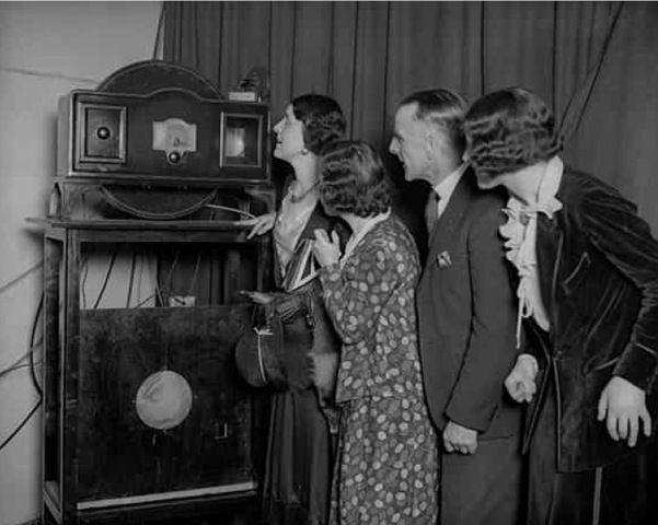 Relatively compact early television