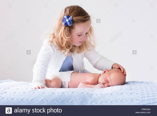 Vi a mi nuevo hermano naco