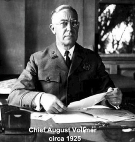 August Vollmer