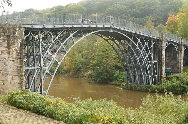 Coalbrookdale Bridge de Abraham Darby III y Thomas Farnolls Pritchard