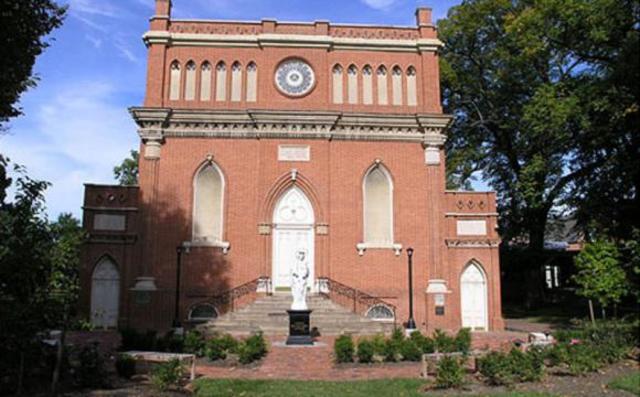 Lange Arrives in Baltimore