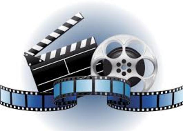 1950 Se manifiesta fascinación por los audiovisuales.