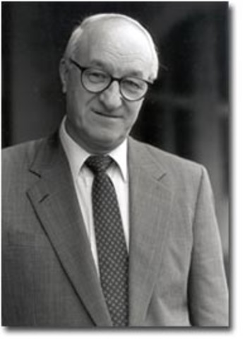 ALBERT BANDURA