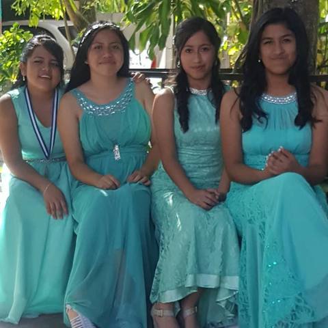 Graduación Básico - Colegio "Santa Cecilia" zona 3