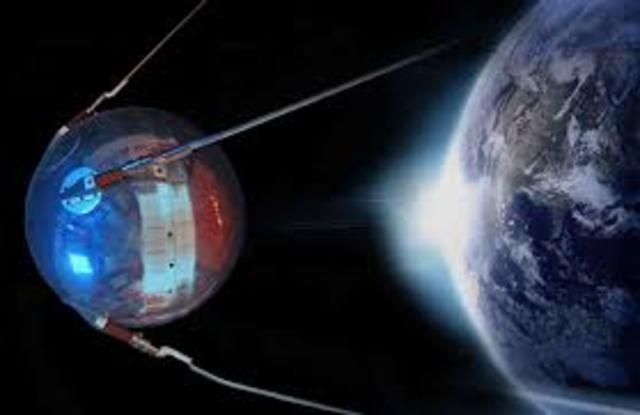PRIMER SATELITE (SPUTNIK1) 1957