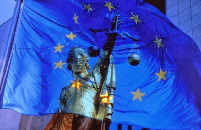 Art. 8 de la Carta de Derechos Fundamentales de la Unión Europea