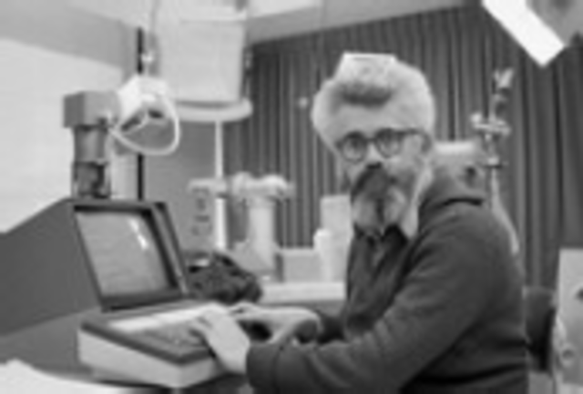 John McCarthy crea LISP