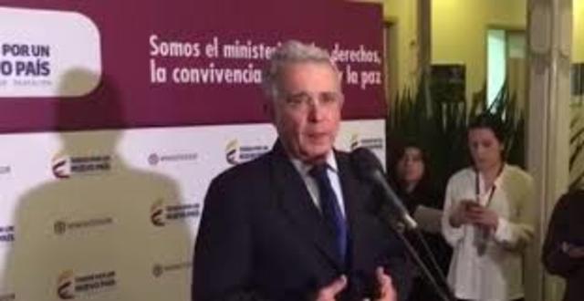 reforma de la constitución en el gobierno de Álvaro Uribe (2002-2006 y 2006-2010)