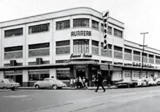 En la ciudad de México Aurrera abre al público su primera tienda de autoservicio