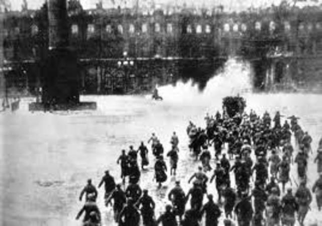 Asalto al palacio de Invierno.