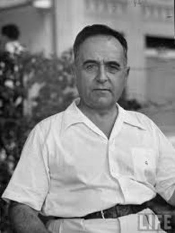 EM 1945 É DEPOSTO PELA JUNTA MILITAR