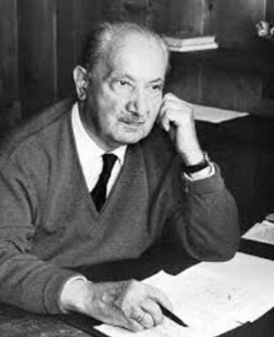 MARTIN HEIDEGGER