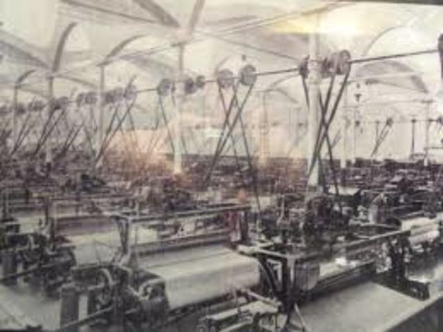 James Watt inventa la maquina de vapor