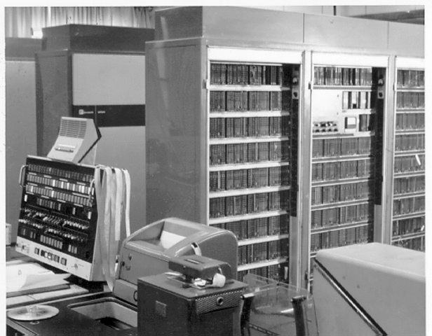 5000 de Burroughs y ATLAS de la Universidad de Manchester