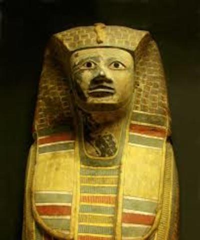 Imhotep en el año 3000 AC, dinastía Egipcia