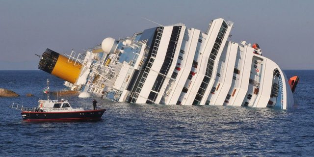 Costa Concordia Crashes