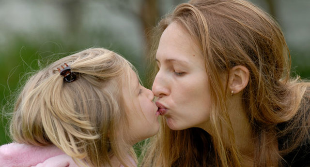 Kiss Kiss (Kissing kids on the lips. Digital Image.&nbsp;Modern Mom. https://www.modernmom.com/kissing-kids-on-the-lips-fine-or-not-102111.html)