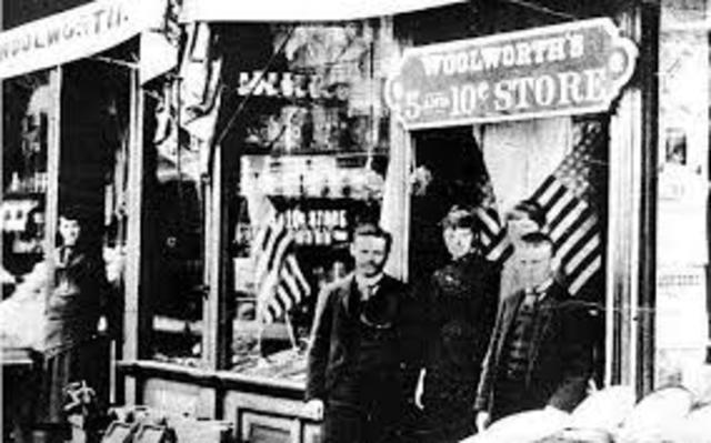 Frank Woolworthabre la primera tienda de descuento