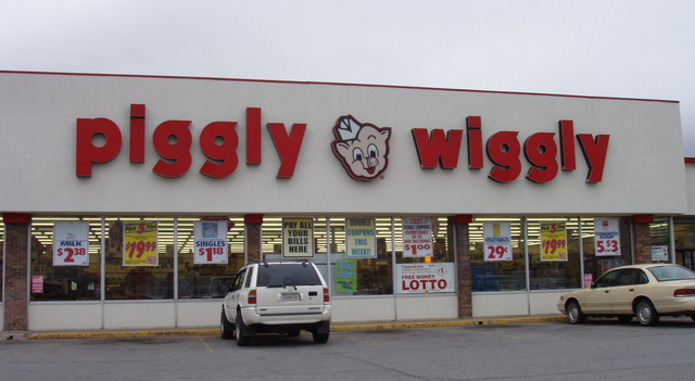 La cadena Piggly Wiggly abre la primera tienda de autoservicio