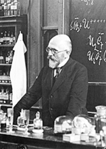 August W. Von Hoffmann descubre el gas “aldehído fórmico”.