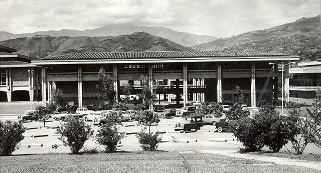 Se crea la Universidad de Antioquia en Medellín