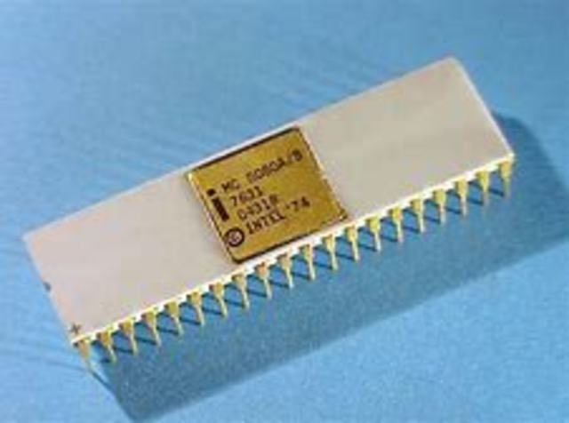 Primer microprocesador realmente diseñado para uso general