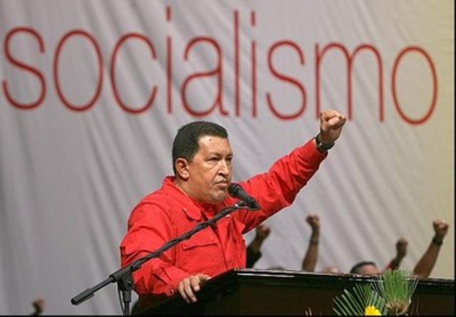 Venezuela se declara un estado socialista.