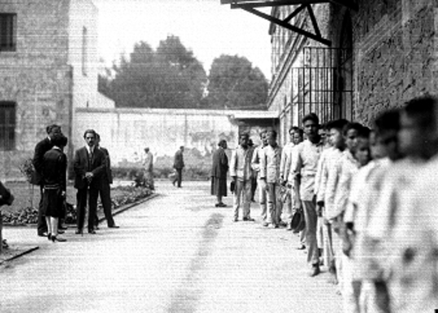 PRIMER TRIBUNAL DE MENORES