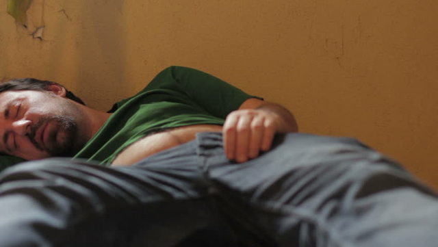 Ortiz y Rossi toman un trago