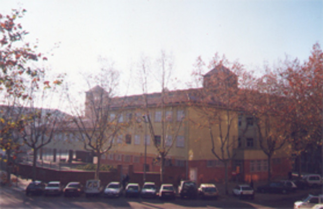 Nyeleti started school at the C.E.I.P. Antoni Brusi