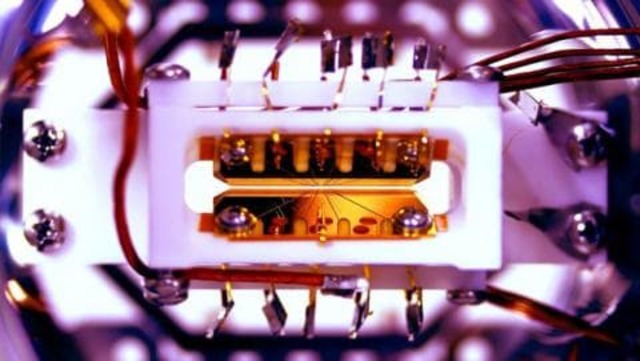The first reprogrammable quantum computer was created