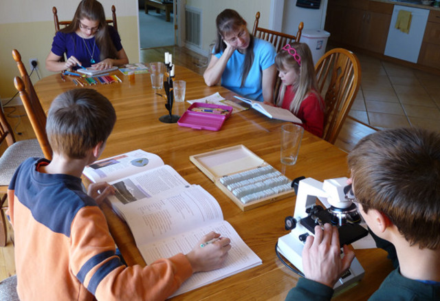 JUAN AMOS COMENIO: crea la ciencia de la educación