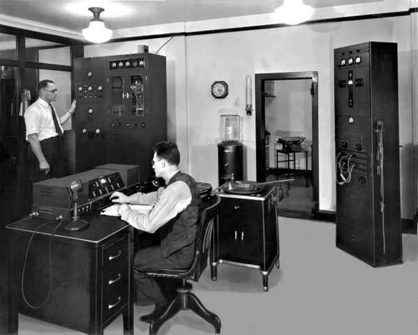 Invention of FM Radio