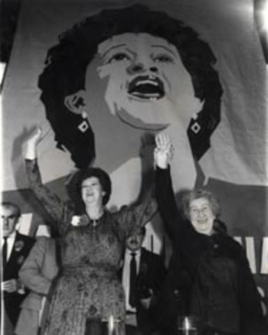 PRIMERA VEZ QUE UNA MUJER SE LANZA A LA PRESIDENCIA