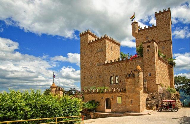 Foundation of Lamas city