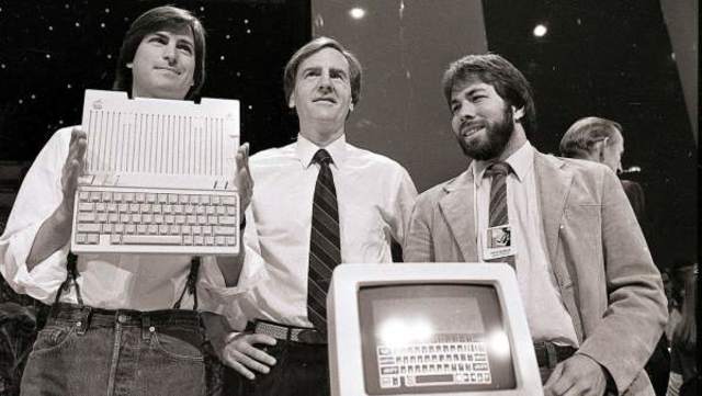 Las Creaciones De Steve Job Y Stephen Wozniak