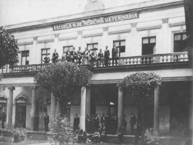 Fundación de la primera escuela de Medicina Veterinaria en Mexico