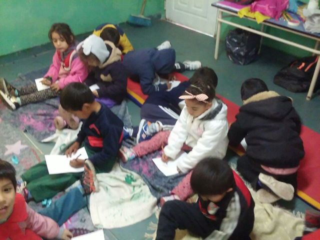 CENTROS COMUNITARIOS COMO REACCIÓN A LA POBREZA Y EXPLOTACIÓN