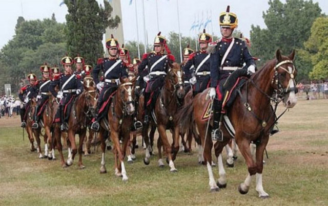 En Enero de 1812 vuelve a Buenos Aires, Argentina