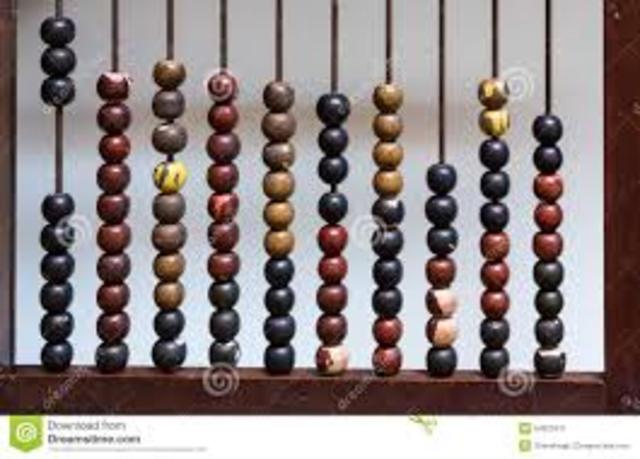 Ábacos, calculadoras mecánicas, sistemas basados en reles