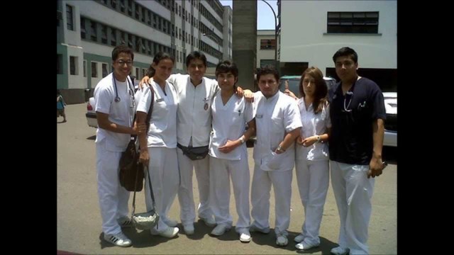 Se publica un curriculum estandarizado.