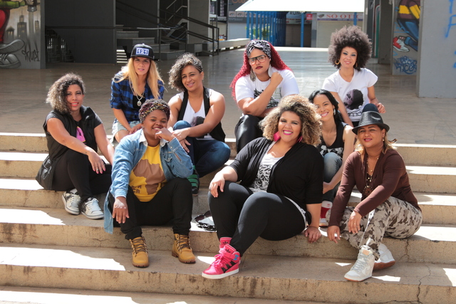 Início do grupo Donas da Rima